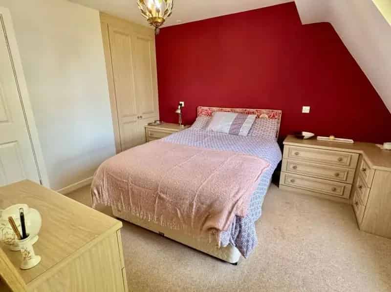 2 Bed House for Sale in Over 55s Complex
