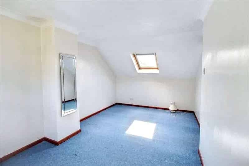 3 Bed Semi-Detached Chalet Bungalow For Sale