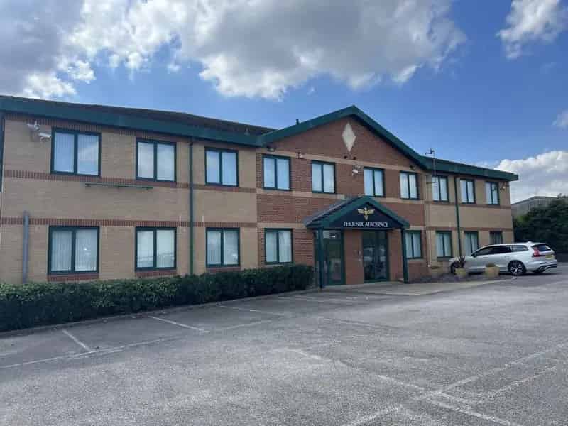 Manor Royal Office Space: Modern 2-Floor Unit with Gated Parking