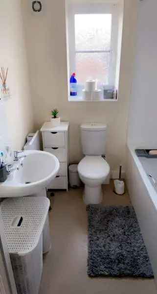  For Rent in Desborough, England