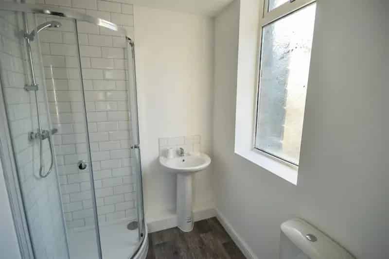 1 Bedroom Flat To Let All Bills Included En Suite May 2025