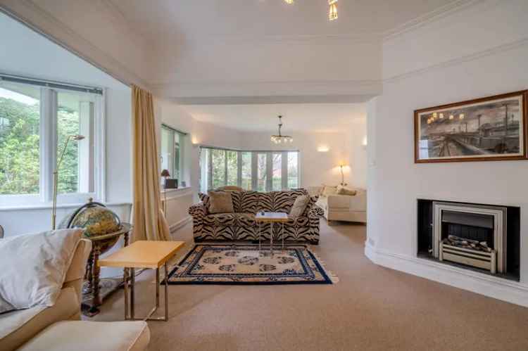6 Bedroom Detached House Poulton-le-Fylde