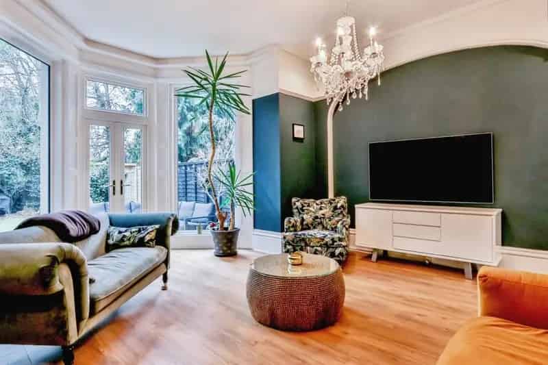 Two Bedroom Townhouse Branksome Wood Private Garden Parking Garage