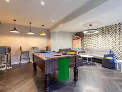 1 Room Flat 38m2 Manchester Ensuite Student Accommodation