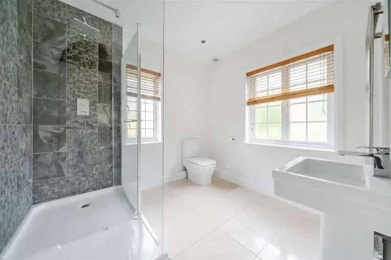 6 Bed Detached House For Sale Caversham Heights