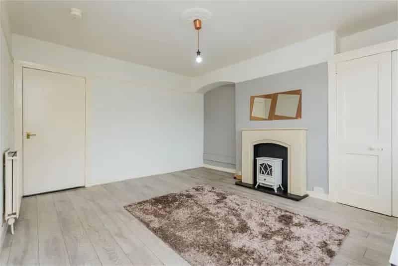 1 Bed Flat Upper Cottage Flat Great Location