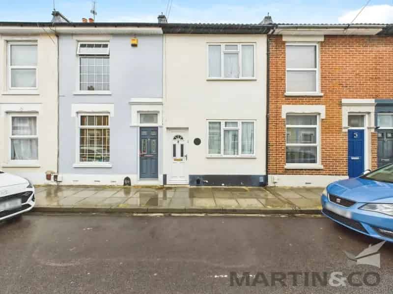 2 bedroom House
 To Rent