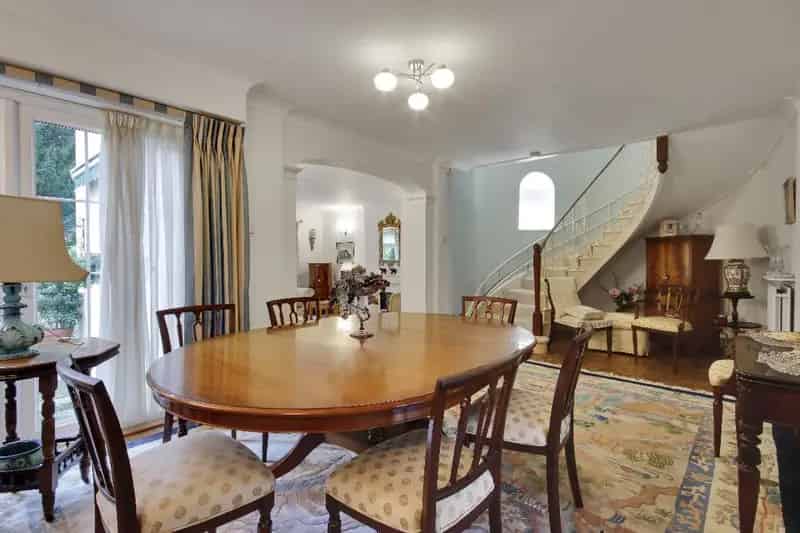 4 Bed Neo-Georgian House for Sale Near Shoreham Station