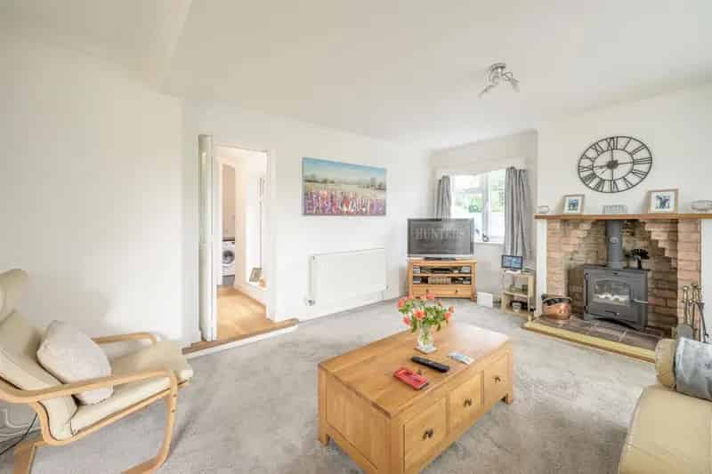 3 Bedroom Semi Detached Cottage For Sale