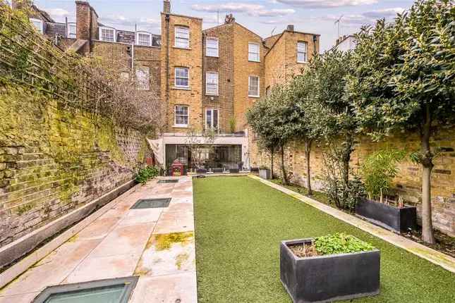 Earls Court Family Home 4040 sq ft