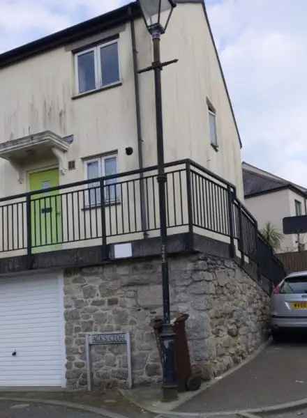 House For Rent in Penryn, England