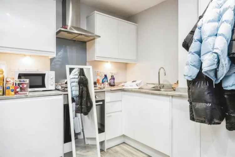 Studio Flat for Sale in Bedford Town Centre