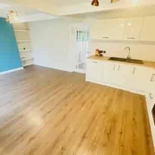 3 Bed Semi Detached House 221m² Birmingham