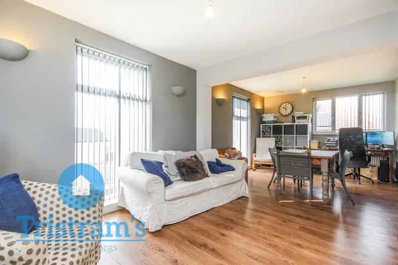 4 Bedroom Detached Bungalow House to Rent