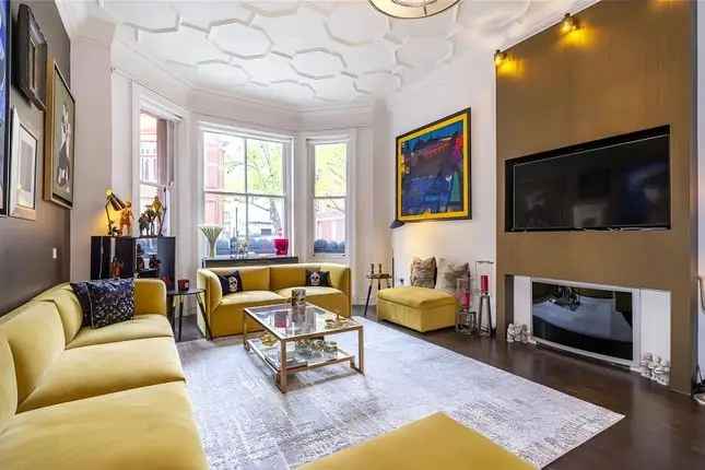 Luxury 3-Bedroom Duplex Maisonette for Sale in Draycott Place Chelsea