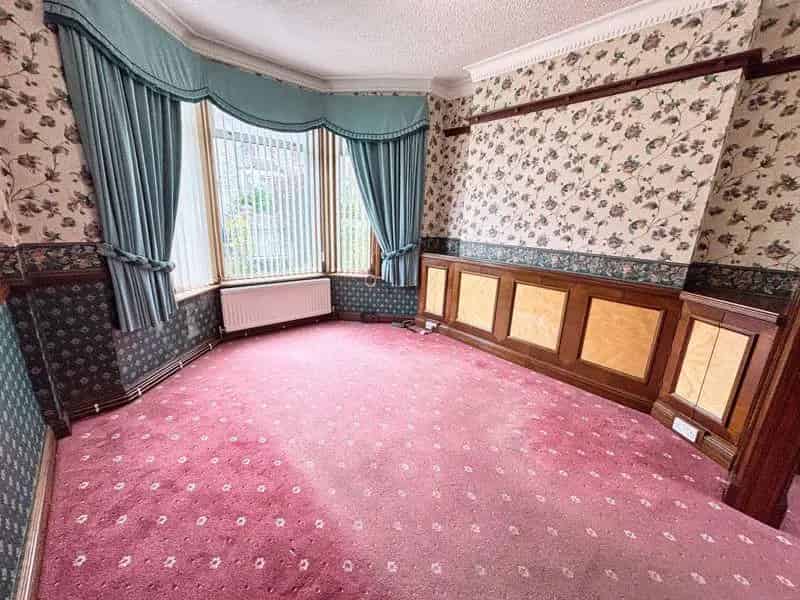 3 Bed House For Sale Near Bridgend Town Centre