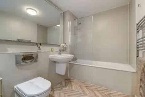2 Room 43 m² Flat London 3-24 Month Rental