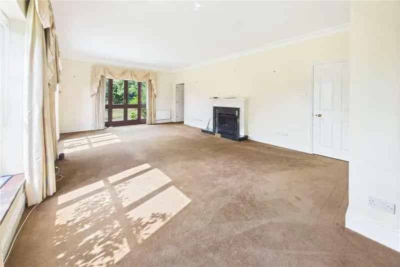 4 Bed Detached House For Sale
