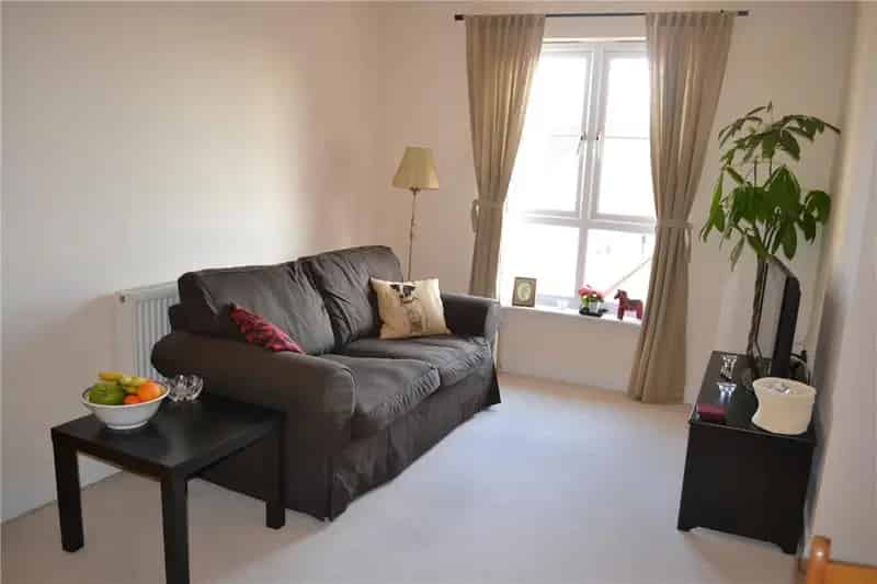 1 Bedroom Flat to Rent Horfield Parking August