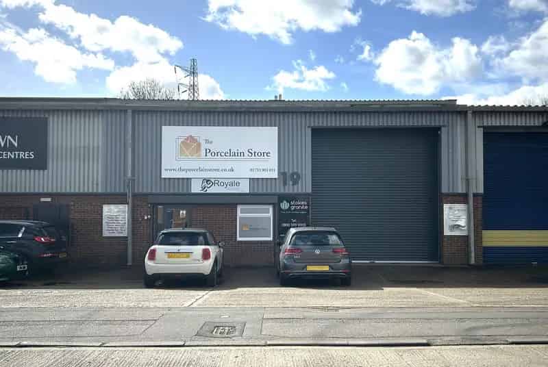 Peterborough Industrial Unit To Let - Refurbished Trade Counter Space