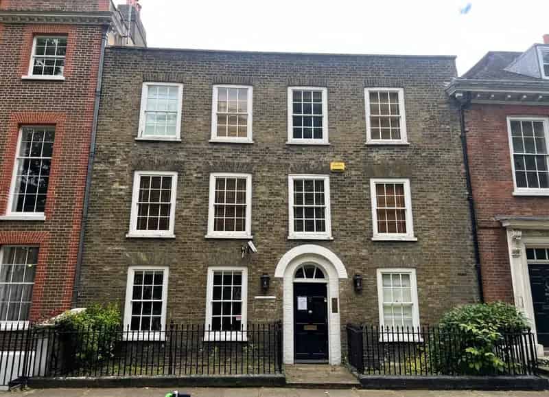 Grade II Listed Building in Richmond Town Centre