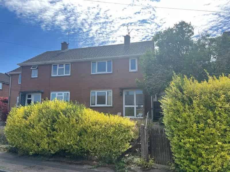 3 Bedroom Semi-Detached House For Sale at Auction