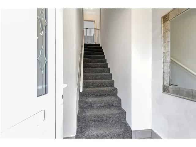 2 Bedroom Cottage for Sale Immaculate Condition