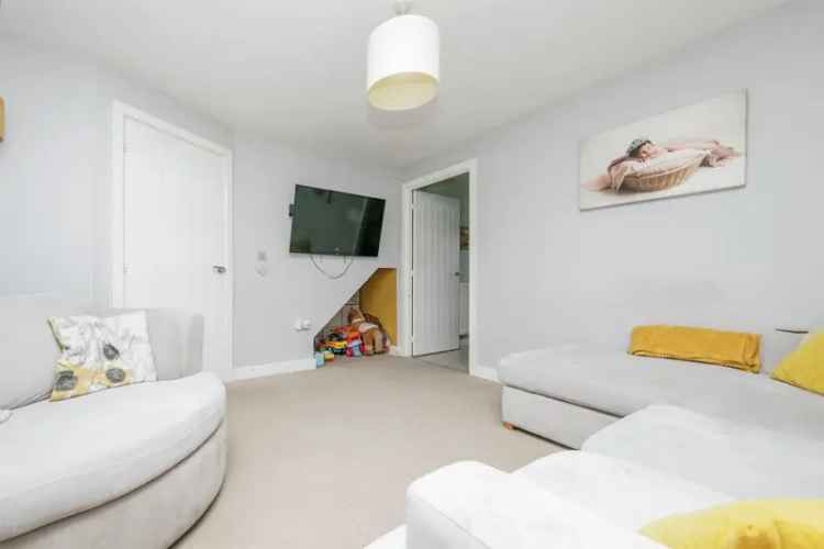 4 Bedroom Family Home with Garden and Hot Tub Space