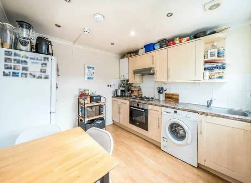 3-Bedroom Victorian Conversion Clapham Professional Sharers