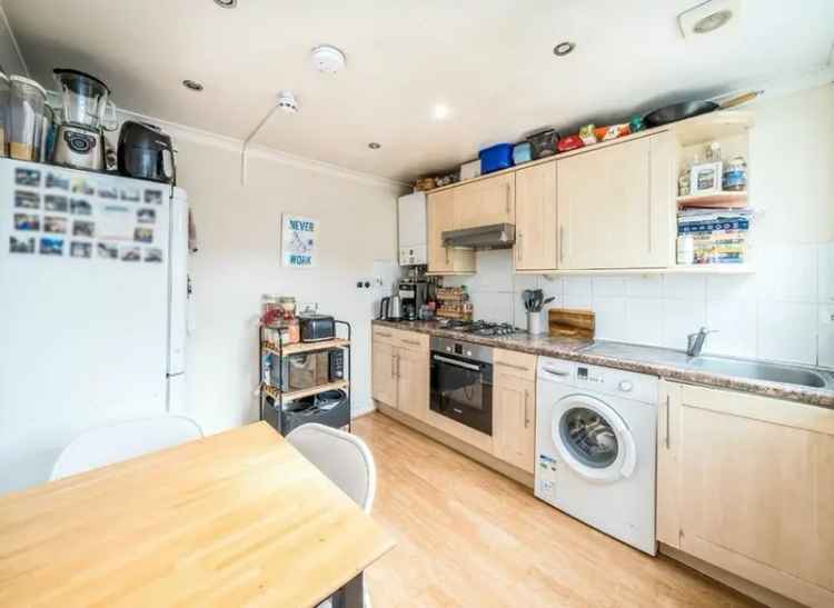 3-Bedroom Victorian Conversion Clapham Professional Sharers