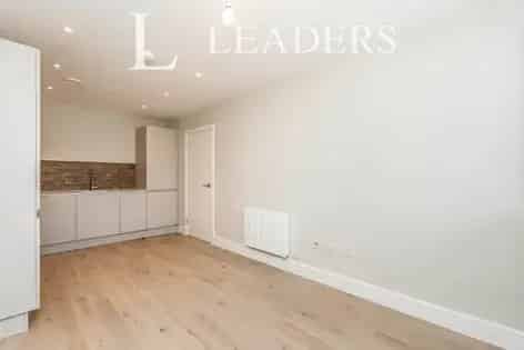 1 Bed Flat 22m² Southampton - Modern Apartment Near Hospital