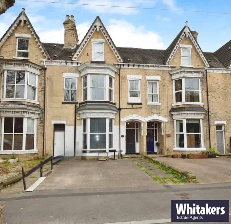 2 bedroom apartment to rent