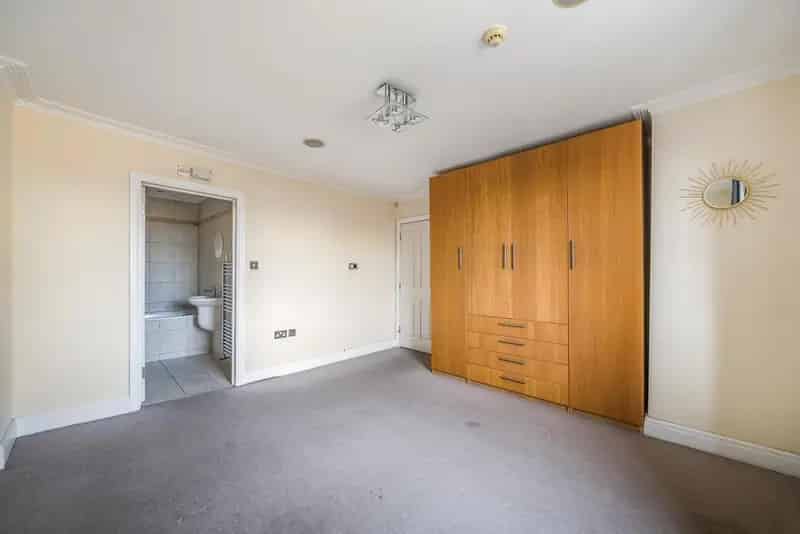 Chelsea Period Conversion Near Kings Road
