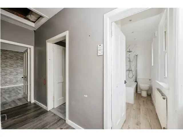 2 Bedroom Flat for Sale in Kirkcaldy Near Train Station