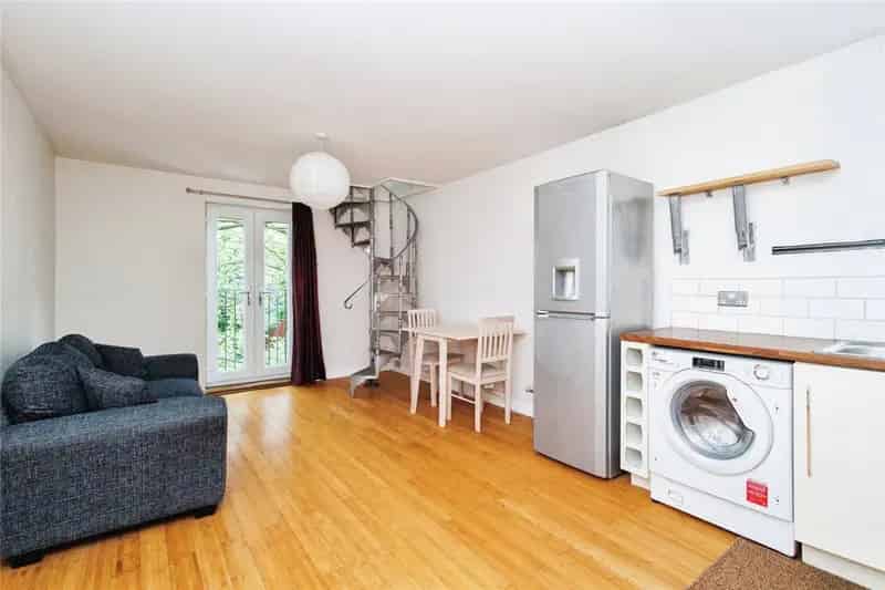 One Bedroom Duplex Apartment Withington Village Modern Parking