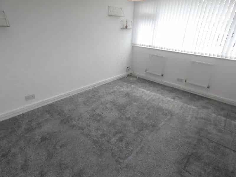 3 Bed End Terrace House for Sale No Onward Chain