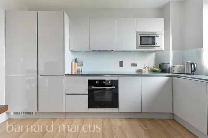 Spectacular 1-Bed Apartment with Private Terrace and City Views