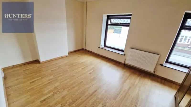 2 Bed House for Sale Near Schools and Transport