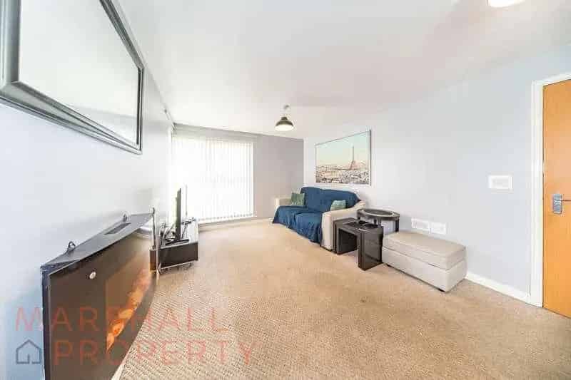 2 Bed Flat for Sale L19 - Auction 20th June 2025
