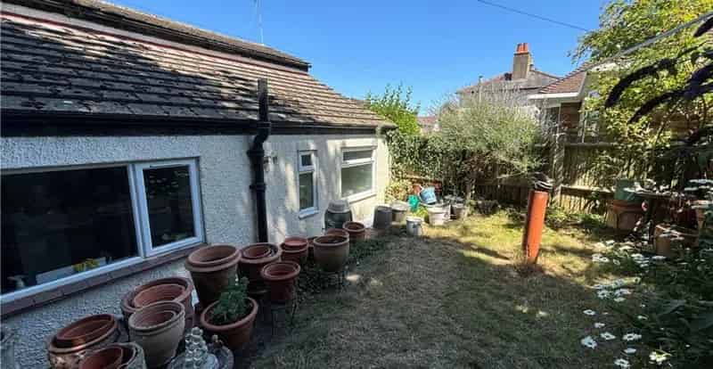 2 bedroom house for sale