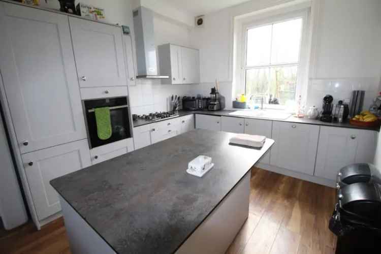 4 Bedroom Detached House For Sale Near Westbury Train Station