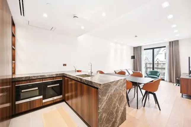 Luxury 3-Bed Apartment Covent Garden 1339 sq ft