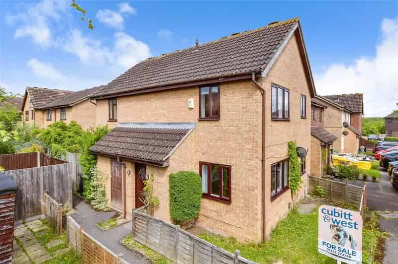 1 Bedroom End Terrace House for Sale