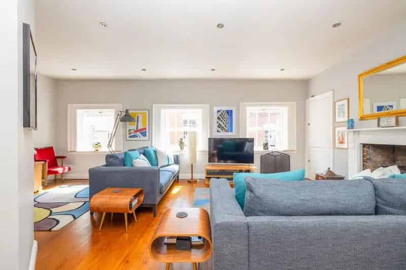 3 Bedroom Maisonette for Sale