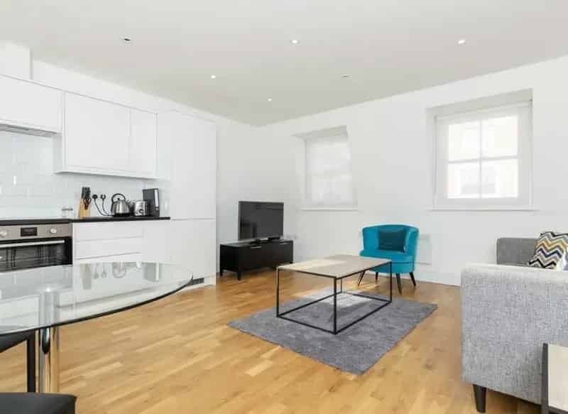 One Bed Apartment Near Old Street and Barbican
