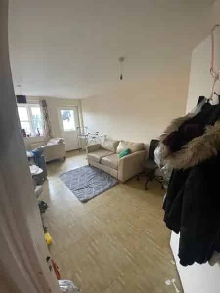 Huge 2-Bedroom Flat with Balcony and Garden Near Hospital