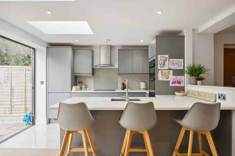 3 Bedroom Terraced House for Sale Barnes