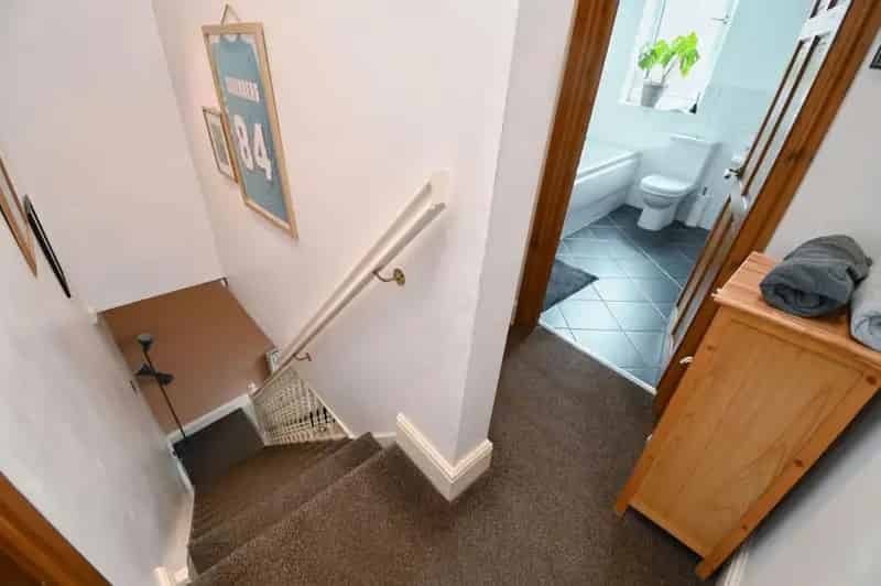 2 bed property for sale