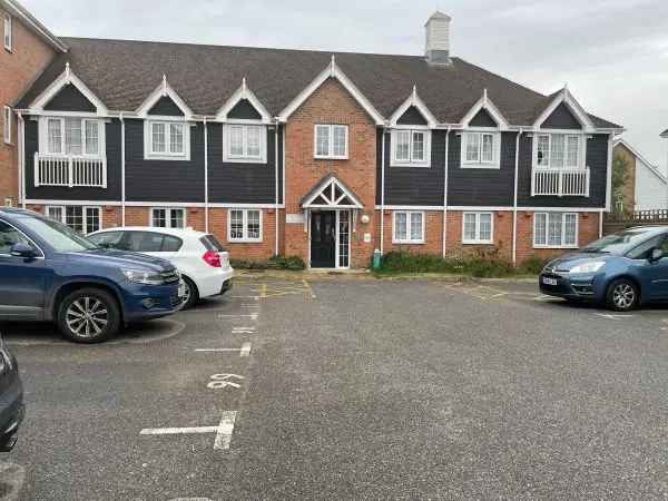 Flat For Rent in Tonbridge and Malling, England