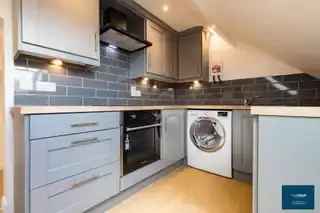 Apartment For Rent in Coventry, England